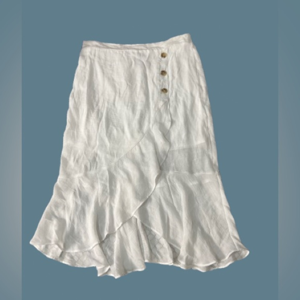 Bwear White A-Line Skirt with Button Accents